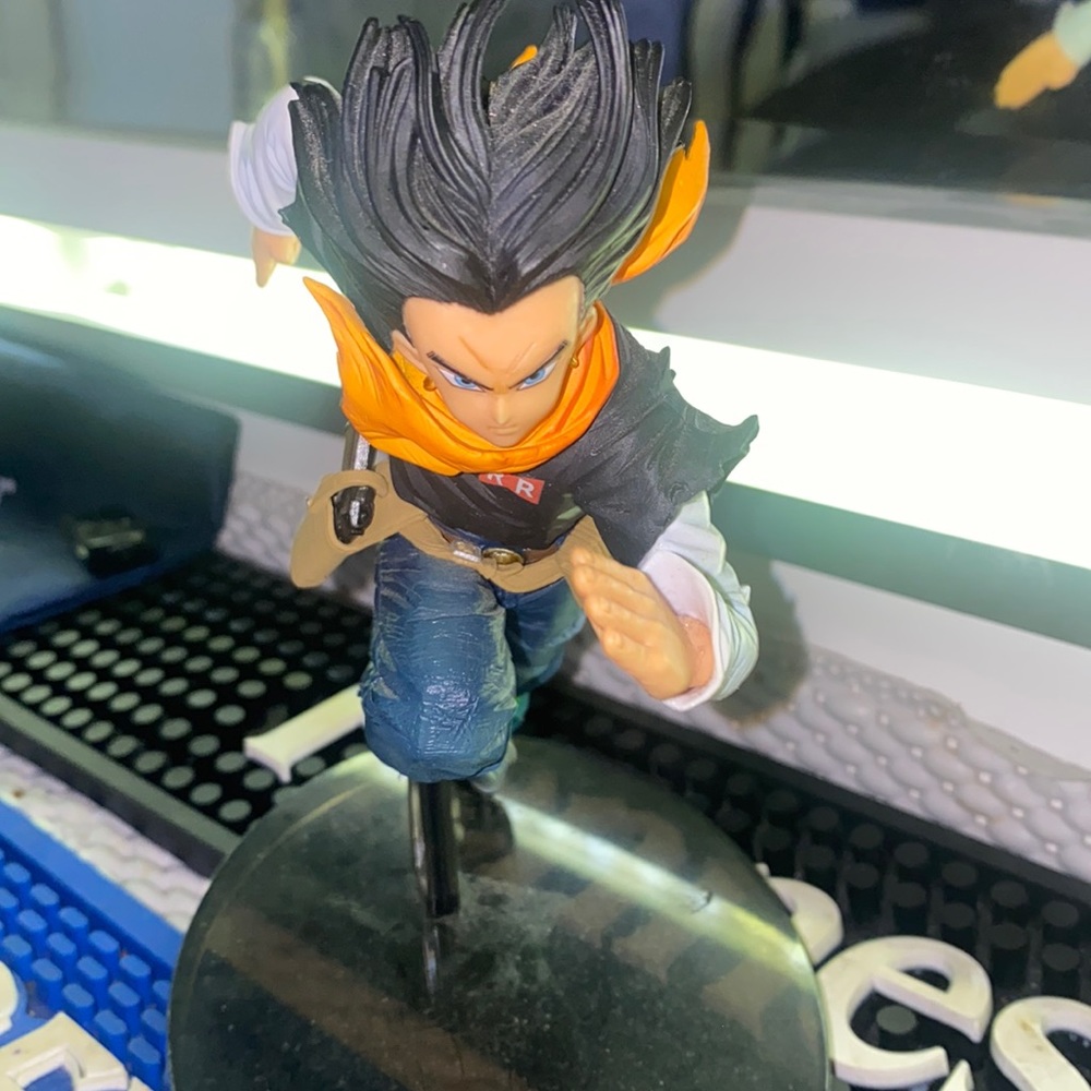 Red Ribbon Army DBZ Android 17